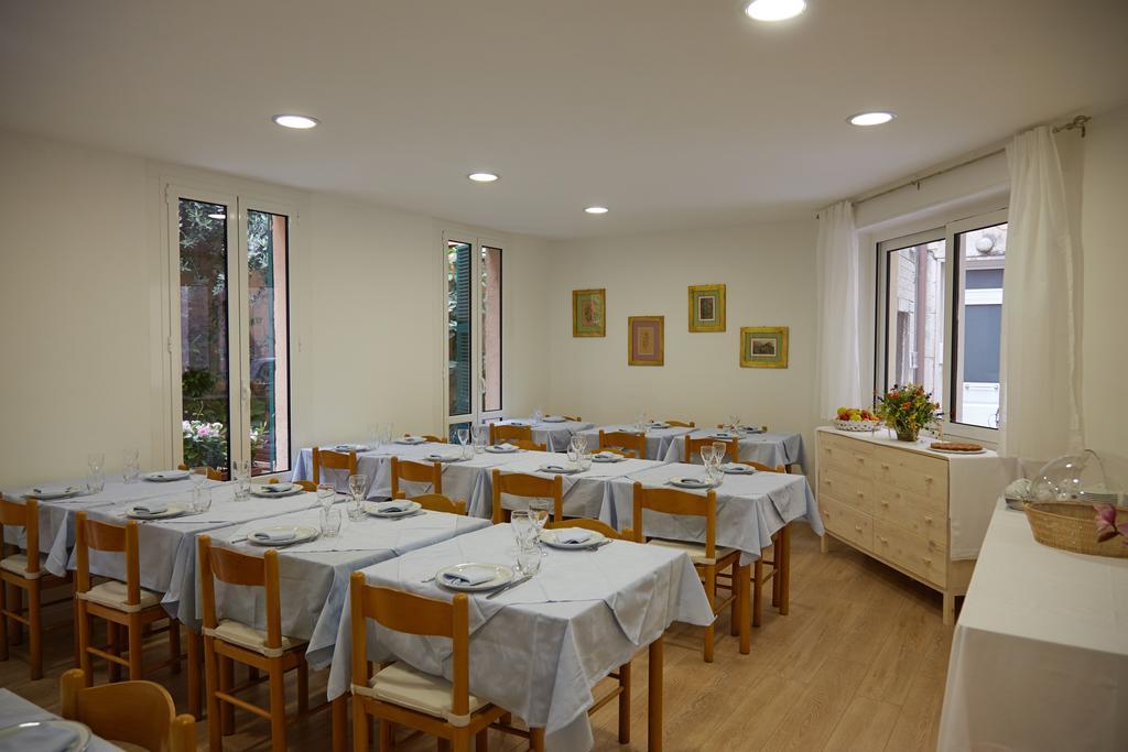 Hotel Lydia Alassio Buitenkant foto