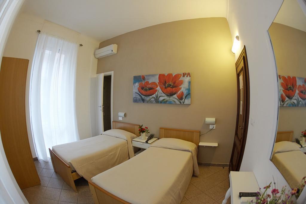 Hotel Lydia Alassio Kamer foto