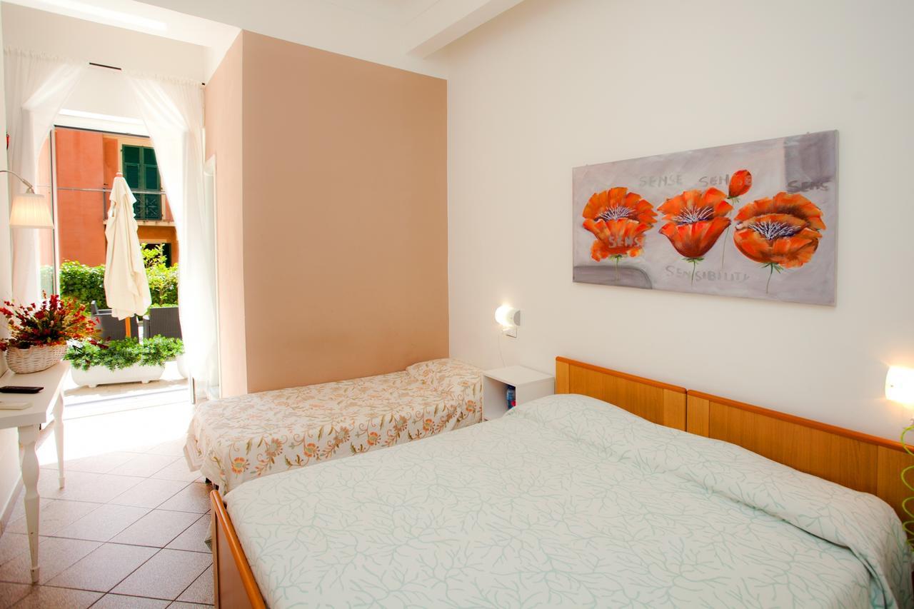 Hotel Lydia Alassio Buitenkant foto
